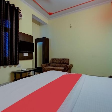 Oyo Hotel Malhotra Jaipur Exterior photo