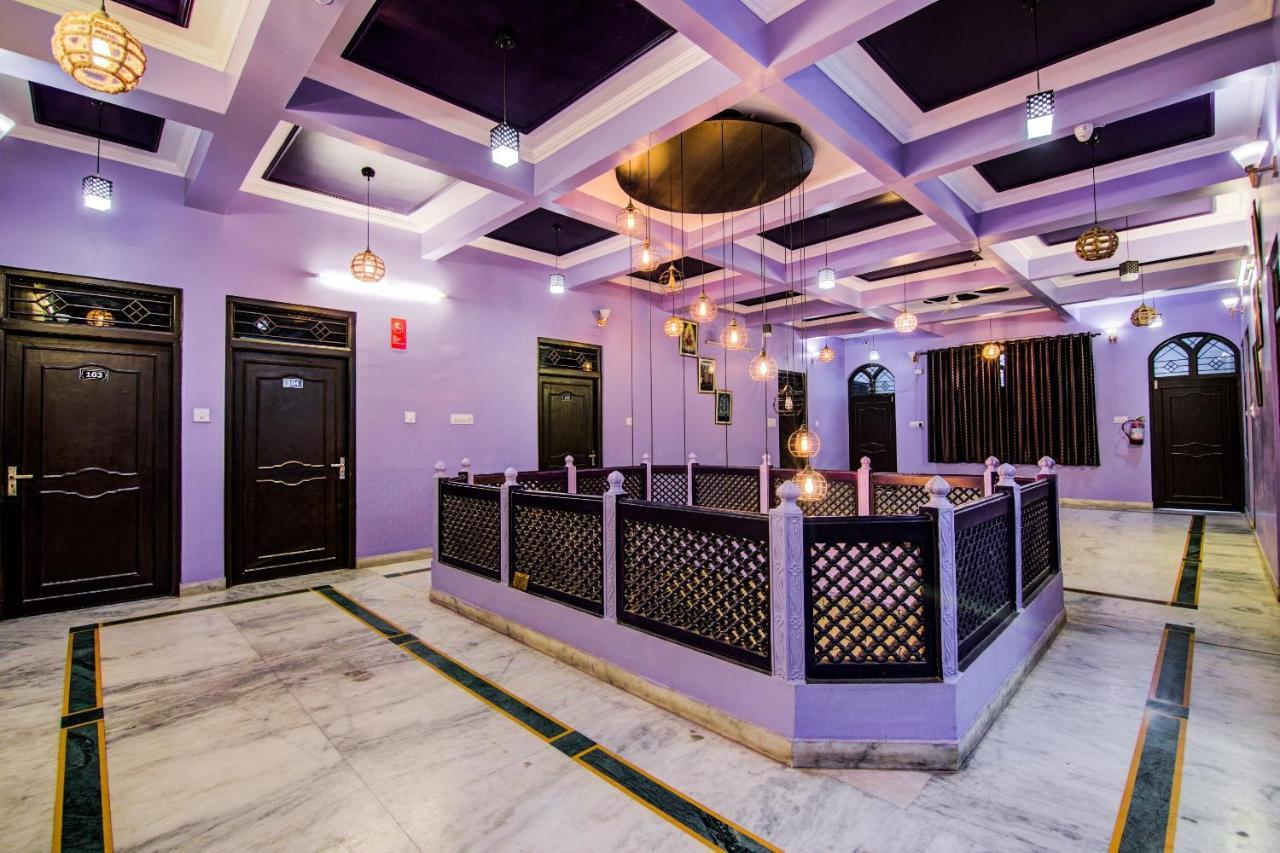 Oyo Hotel Malhotra Jaipur Exterior photo