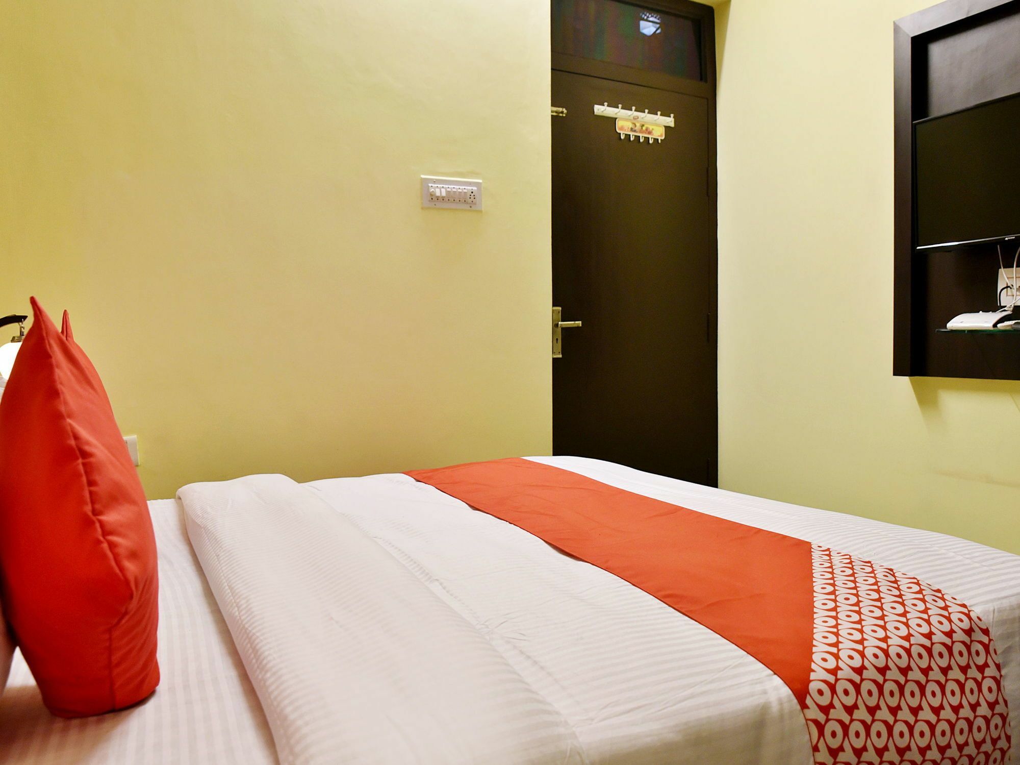 Oyo Hotel Malhotra Jaipur Exterior photo