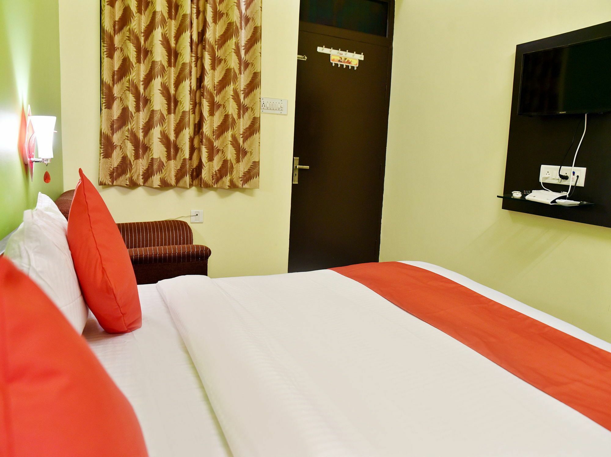 Oyo Hotel Malhotra Jaipur Exterior photo